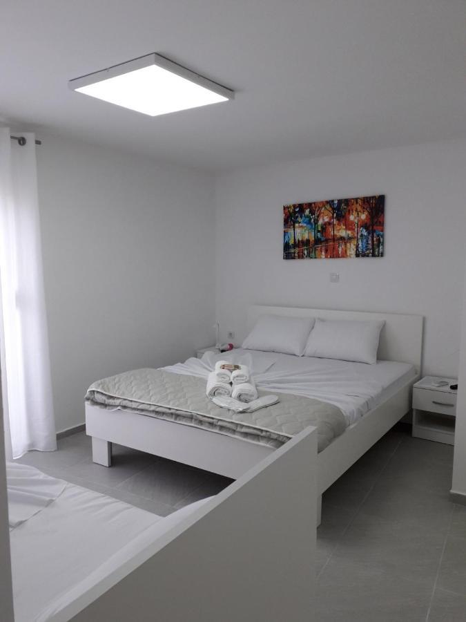 Redex Apartments โอครีด ภายนอก รูปภาพ