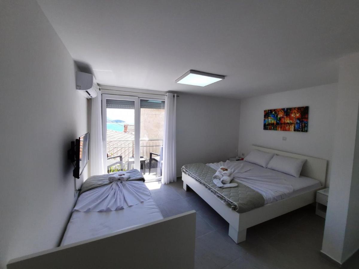 Redex Apartments โอครีด ภายนอก รูปภาพ