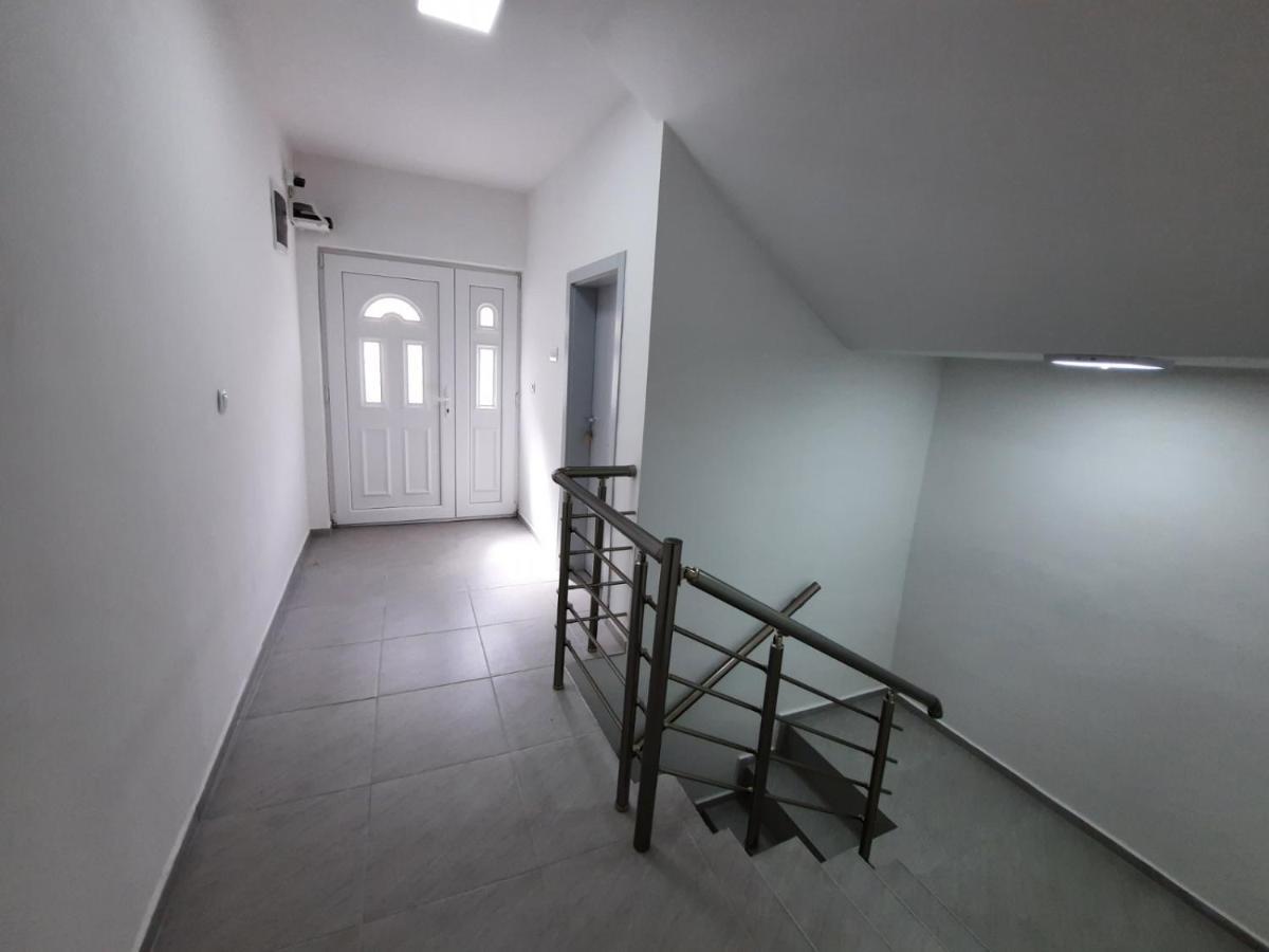 Redex Apartments โอครีด ภายนอก รูปภาพ