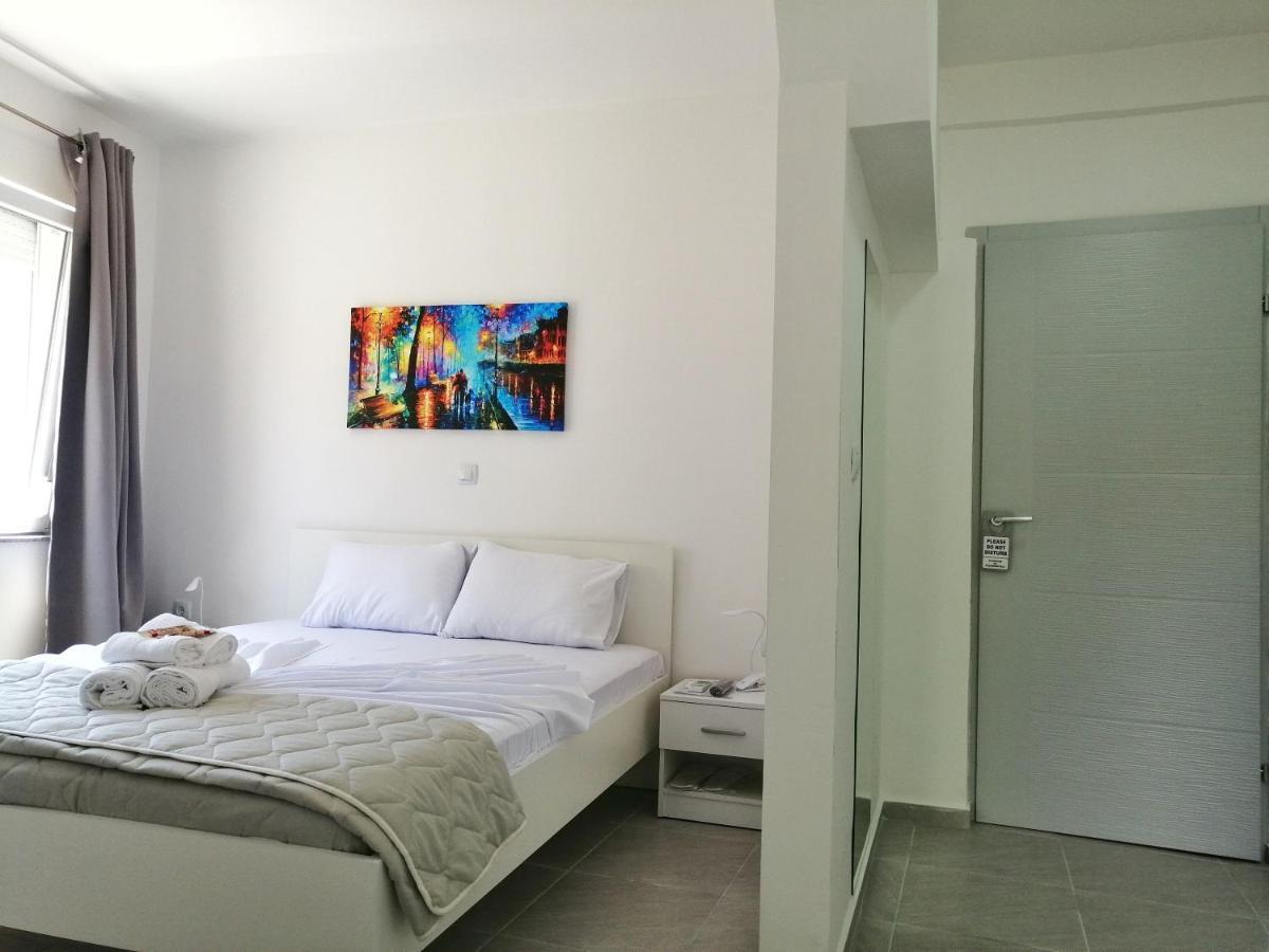 Redex Apartments โอครีด ภายนอก รูปภาพ